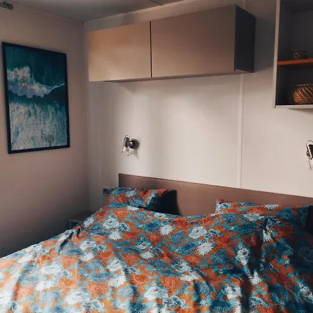 Mobil 6 Personnes 5 Etoiles Apartamento *