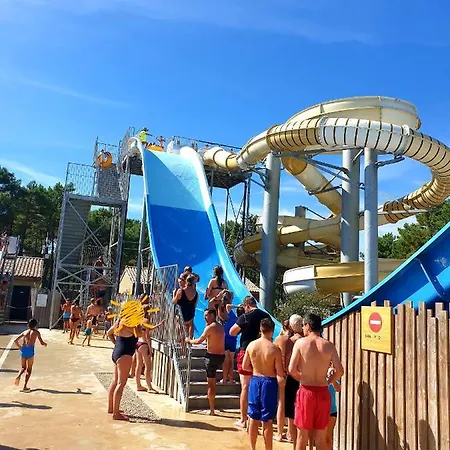 Mobil 6 Personnes 5 Etoiles Apartamento *