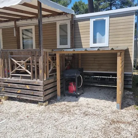 Apartment Mobil 6 Personnes 5 Etoiles